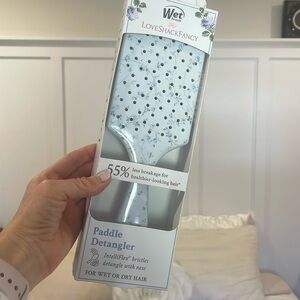 NWT - LoveShackFancy x Wet Brush - Paddle Detangler - English Ivy - Blue